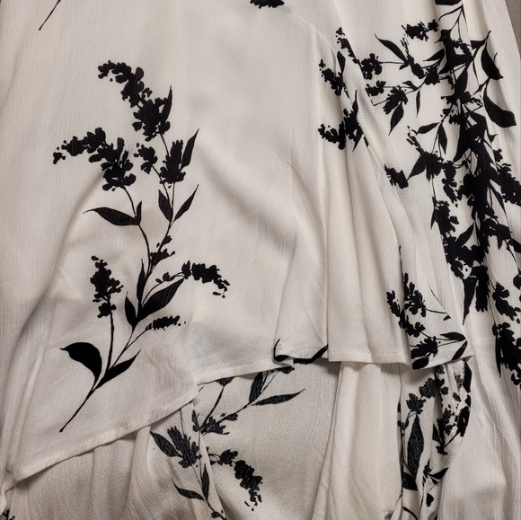 NWT Le Chateau Dress - Picture 4 of 8